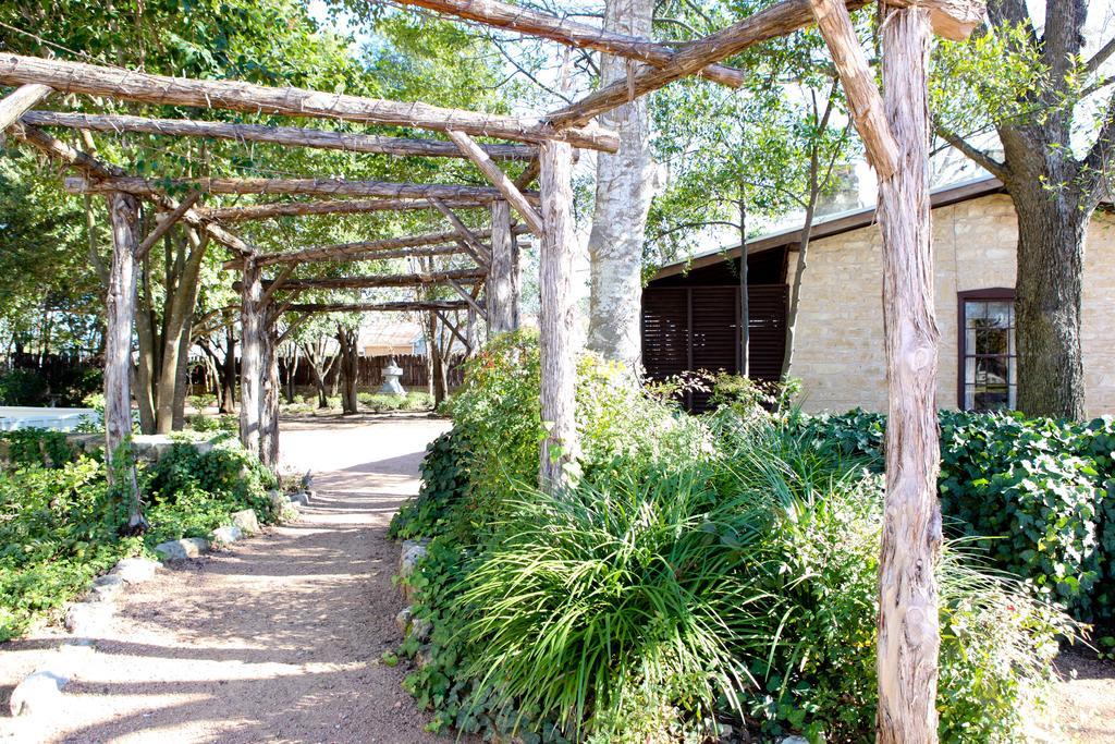 Hoffman Haus Bed & Breakfast Fredericksburg Ngoại thất bức ảnh