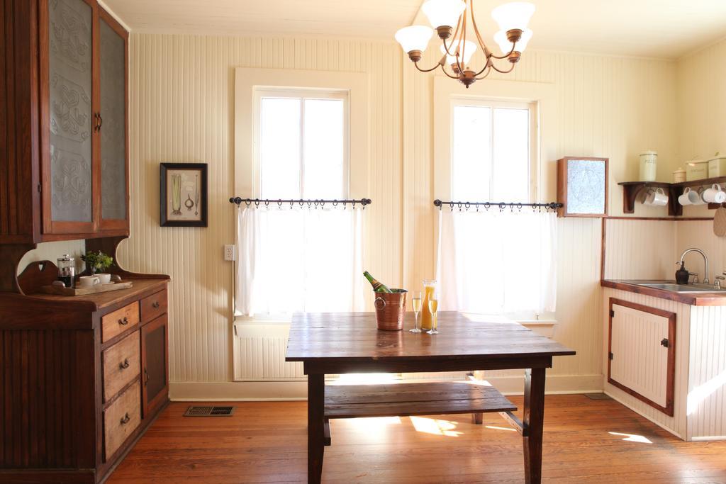 Hoffman Haus Bed & Breakfast Fredericksburg Ngoại thất bức ảnh