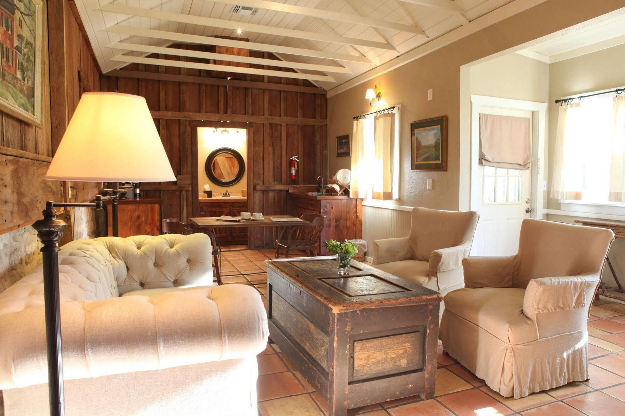 Hoffman Haus Bed & Breakfast Fredericksburg Ngoại thất bức ảnh