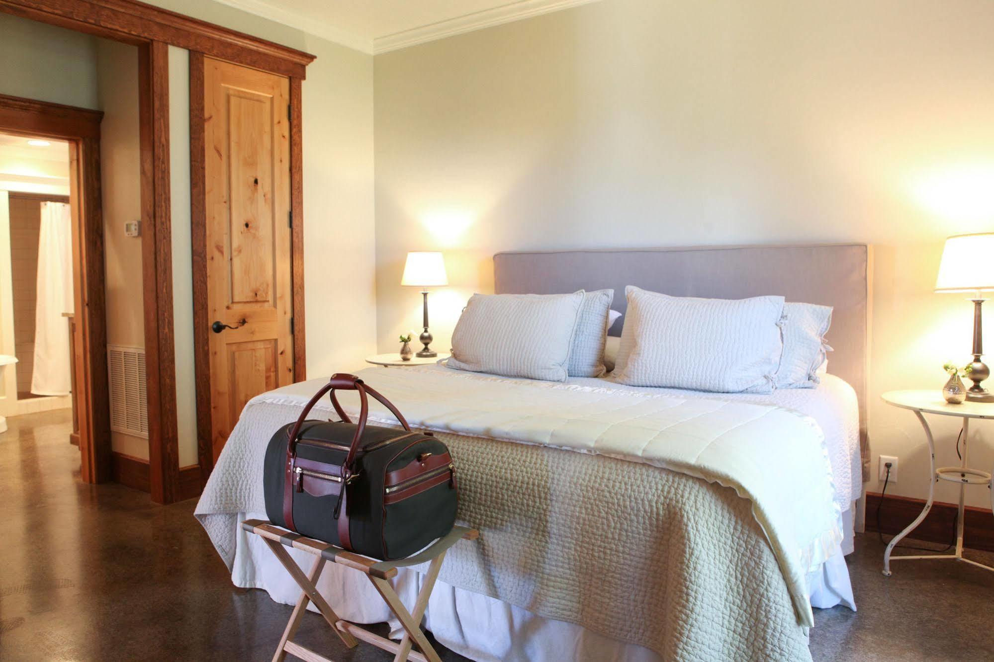 Hoffman Haus Bed & Breakfast Fredericksburg Ngoại thất bức ảnh