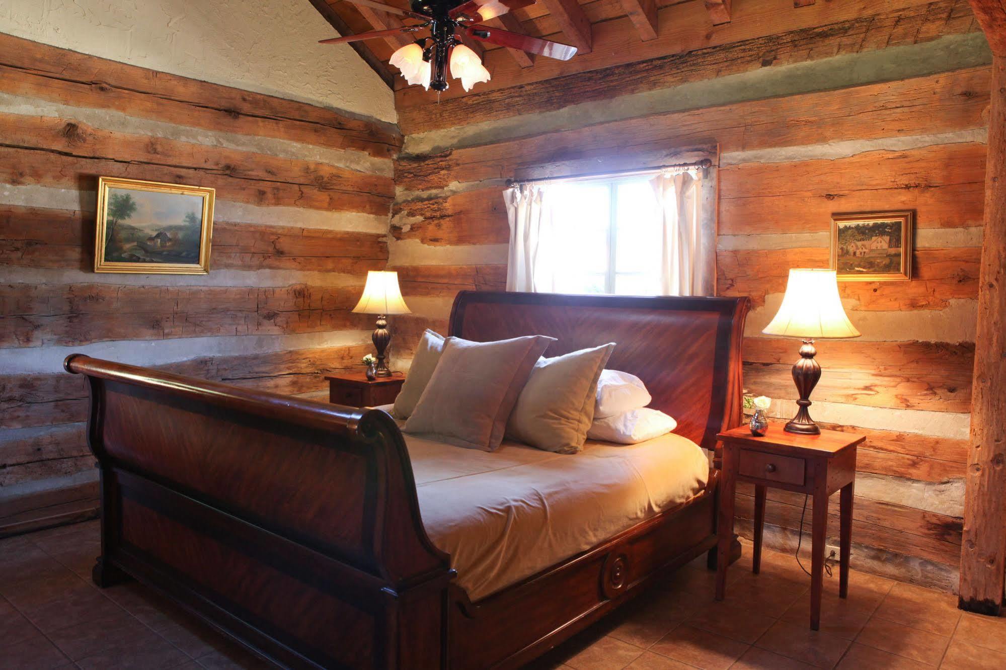 Hoffman Haus Bed & Breakfast Fredericksburg Ngoại thất bức ảnh