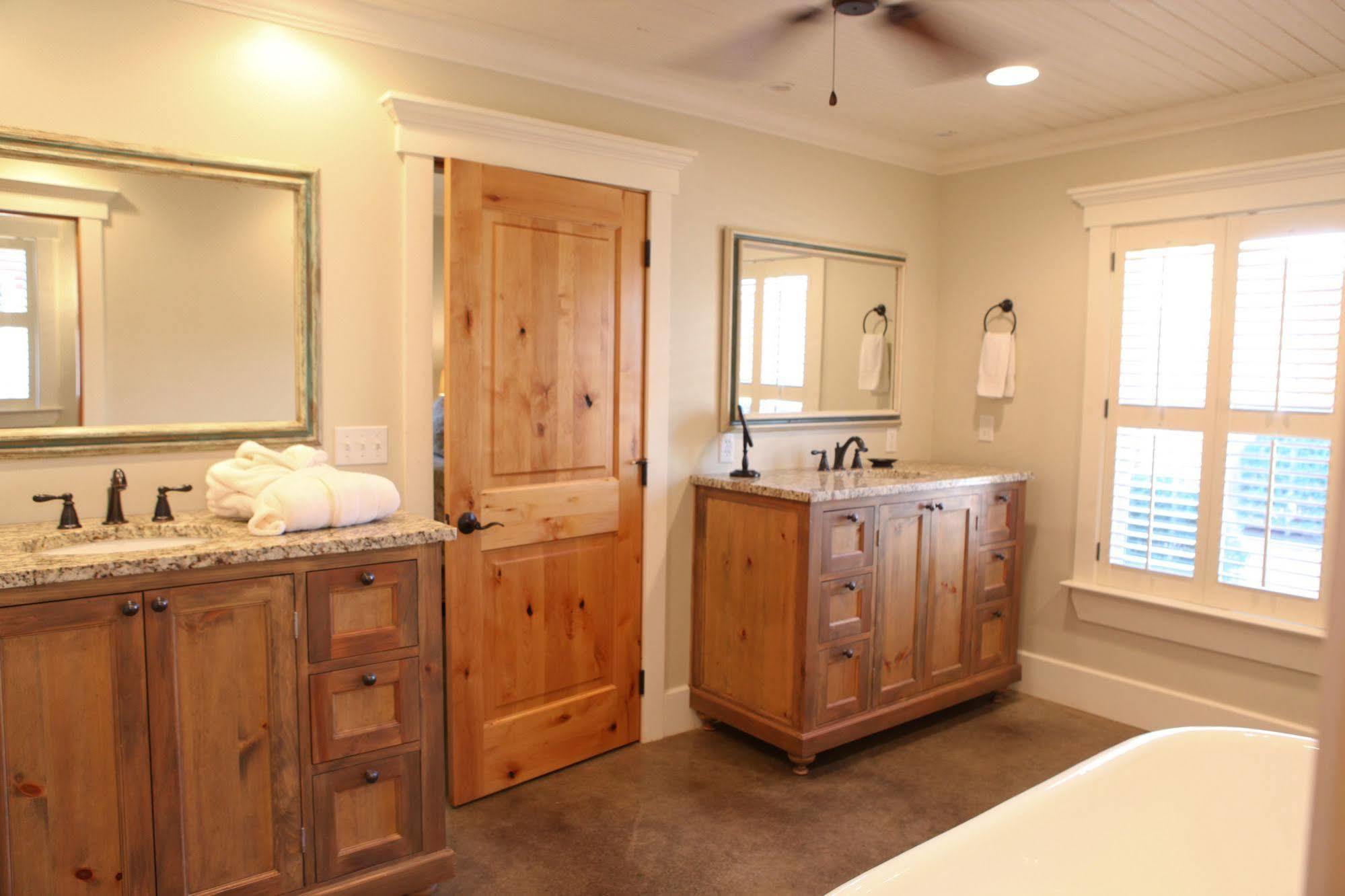 Hoffman Haus Bed & Breakfast Fredericksburg Ngoại thất bức ảnh