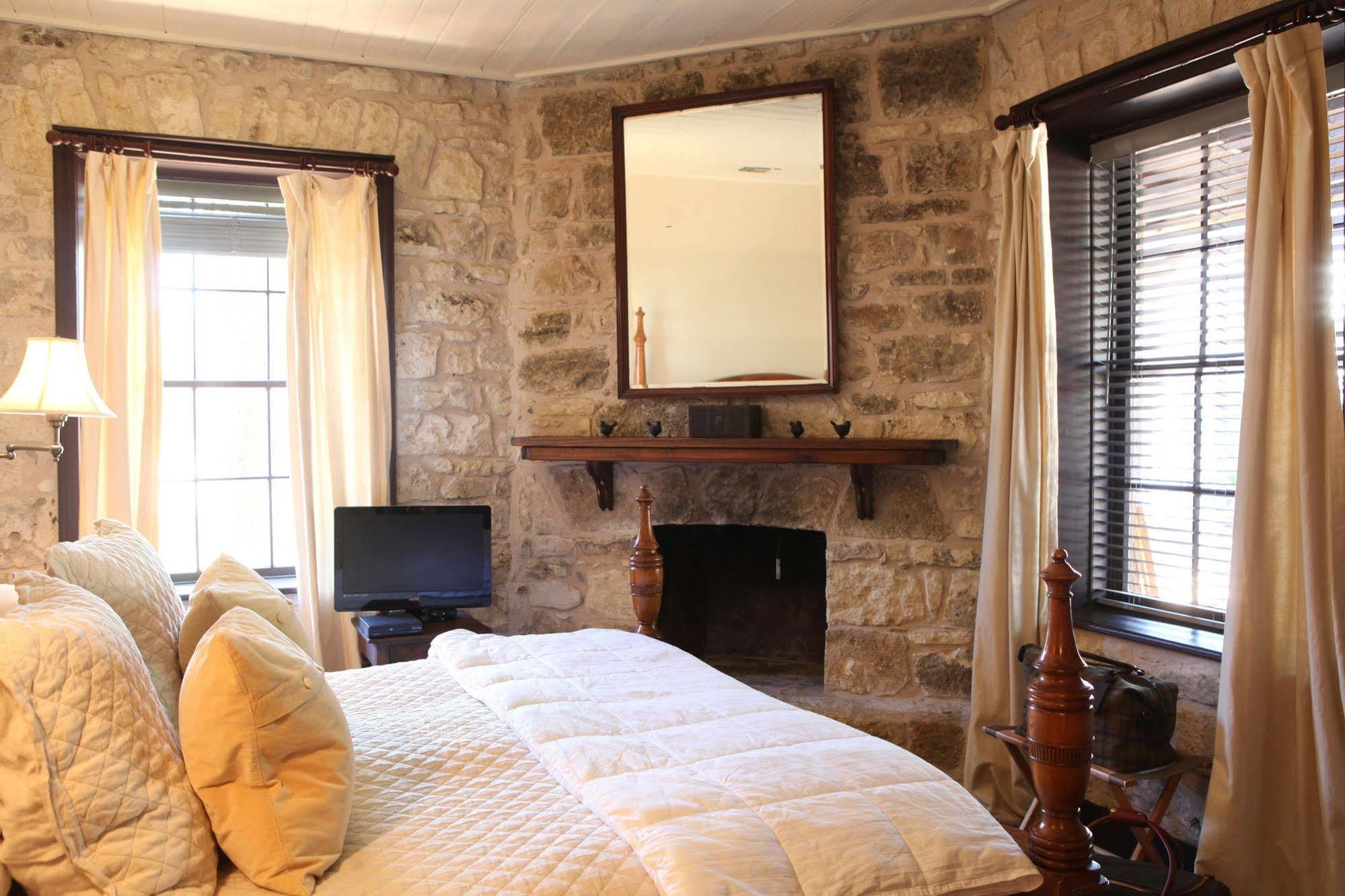 Hoffman Haus Bed & Breakfast Fredericksburg Ngoại thất bức ảnh